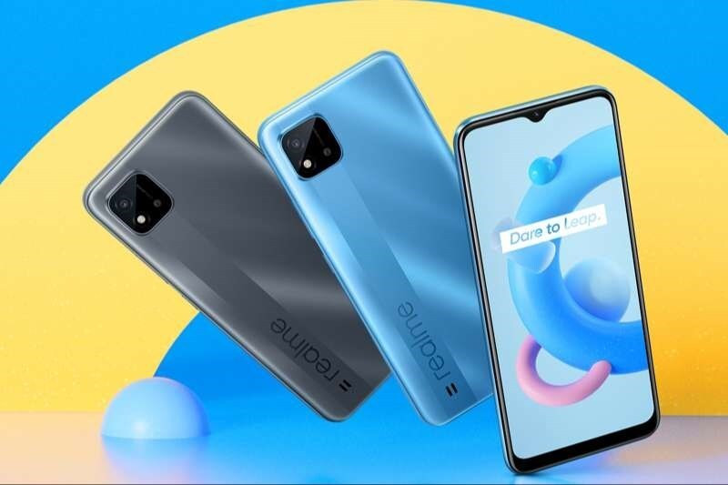 alt text: Điện thoại Realme với thiết kế năng động