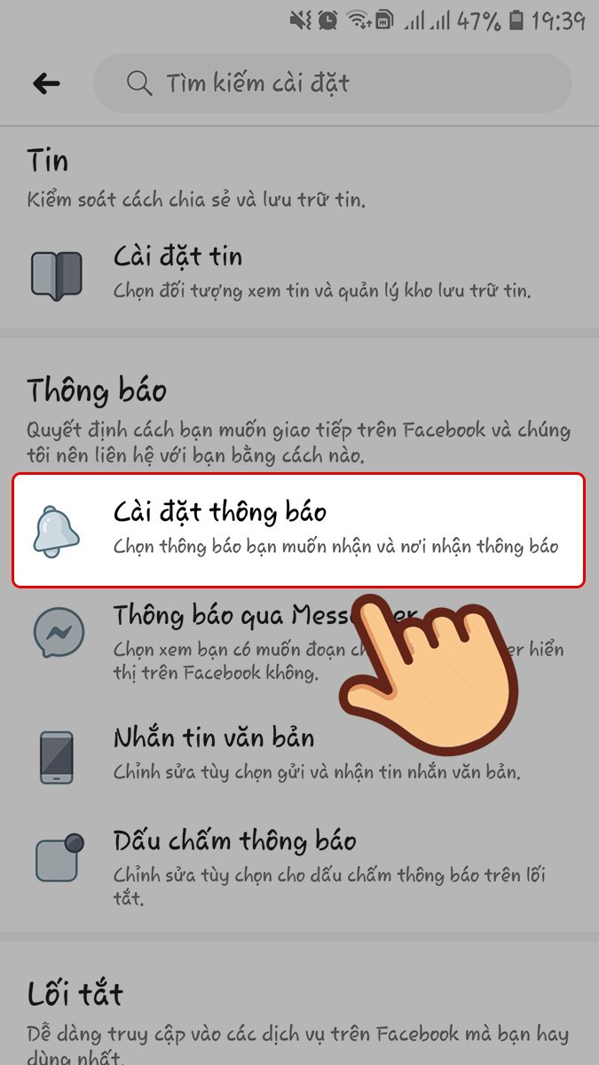 alt text: Hướng dẫn chọn cài đặt thông báo trên Facebook điện thoại