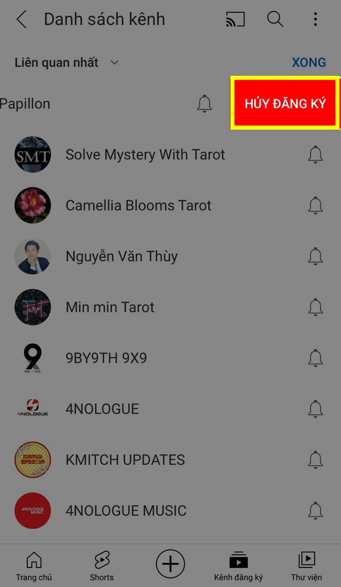 alt text: Hủy đăng ký kênh YouTube trên điện thoại