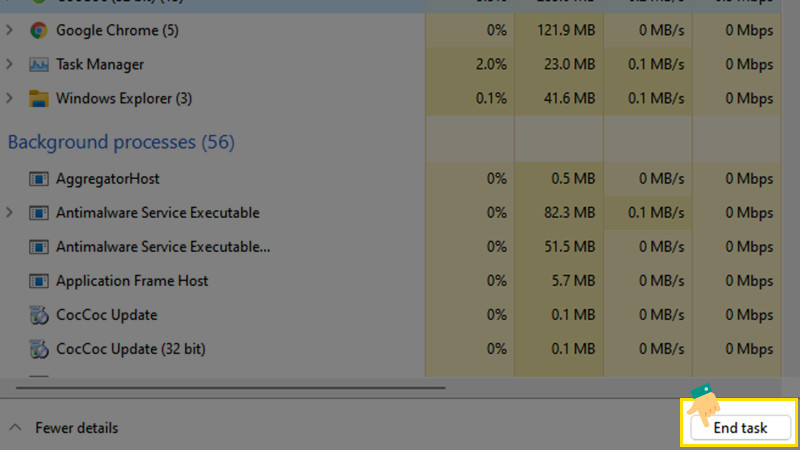 Chọn End task để tắt bớt các tác vụ