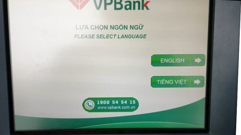 Chọn ngôn ngữ trên máy ATM