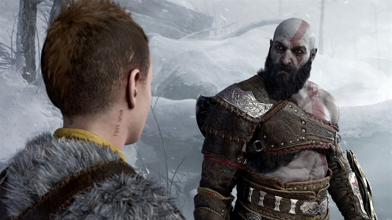 Kratos cùng con trai Atreus