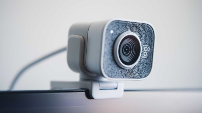 Laptop cũng c&oacute; thể lắp đặt được webcam