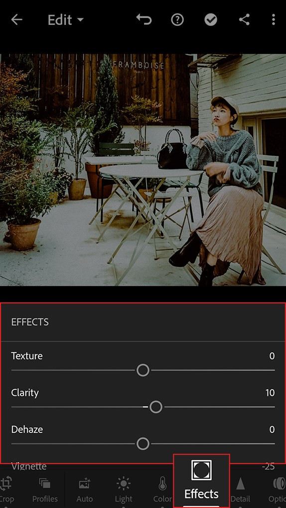 alt: Điều chỉnh chi tiết ảnh trong Lightroom Mobile