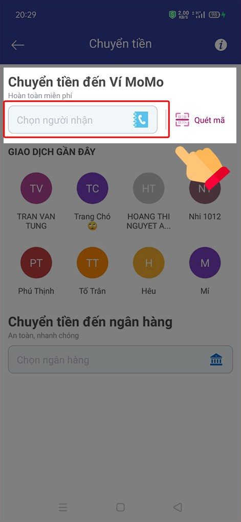 alt text: Chọn người nhận trên MoMo