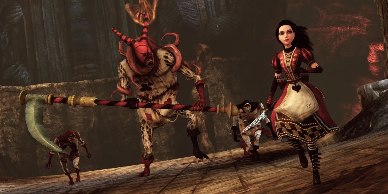 Alice chạy trốn khỏi Lính Quân Bài trong Alice: Madness Returns