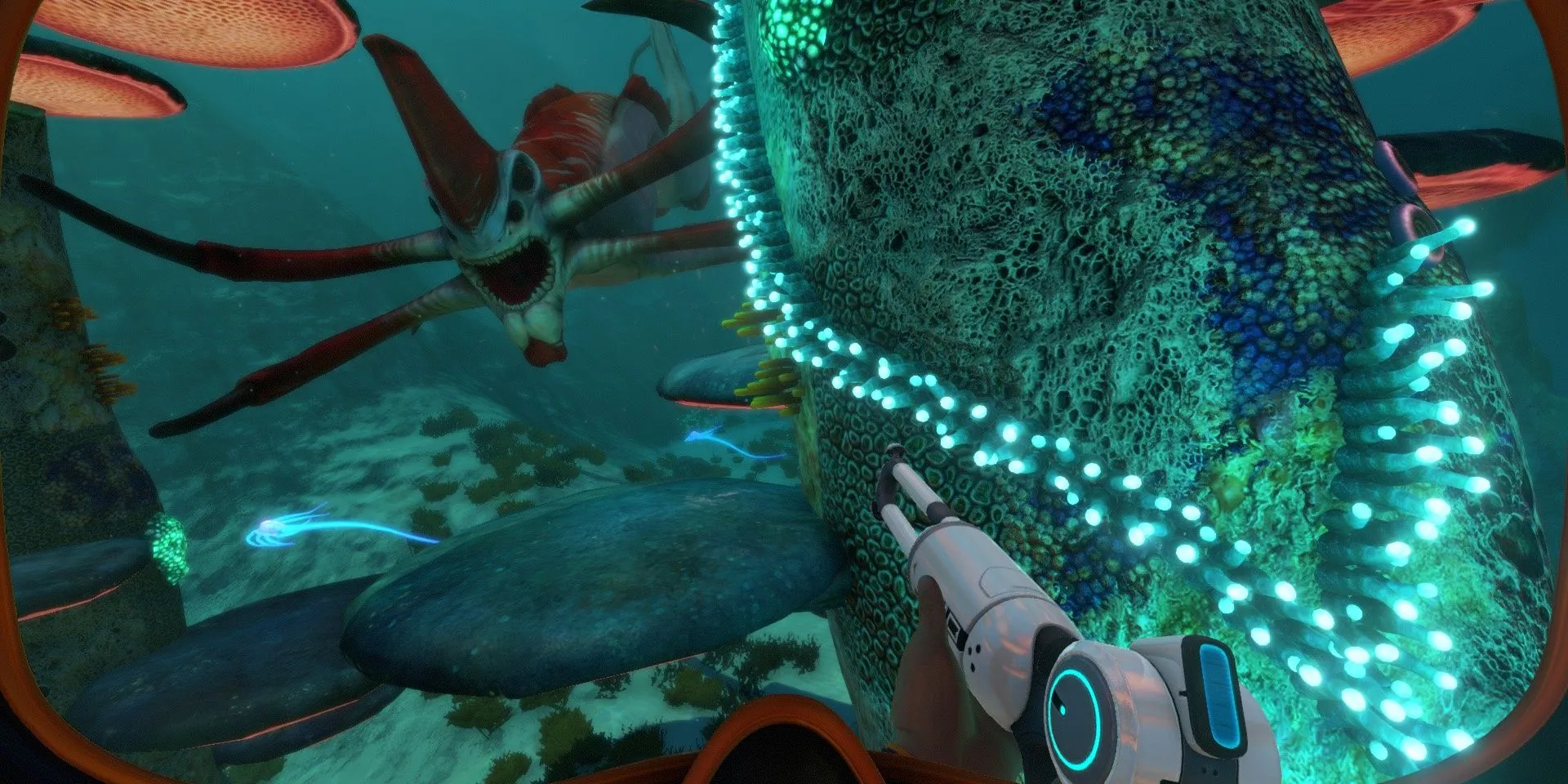 Cận cảnh một con Reaper Leviathan hung dữ bơi trong bóng tối dưới đáy đại dương trong game Subnautica