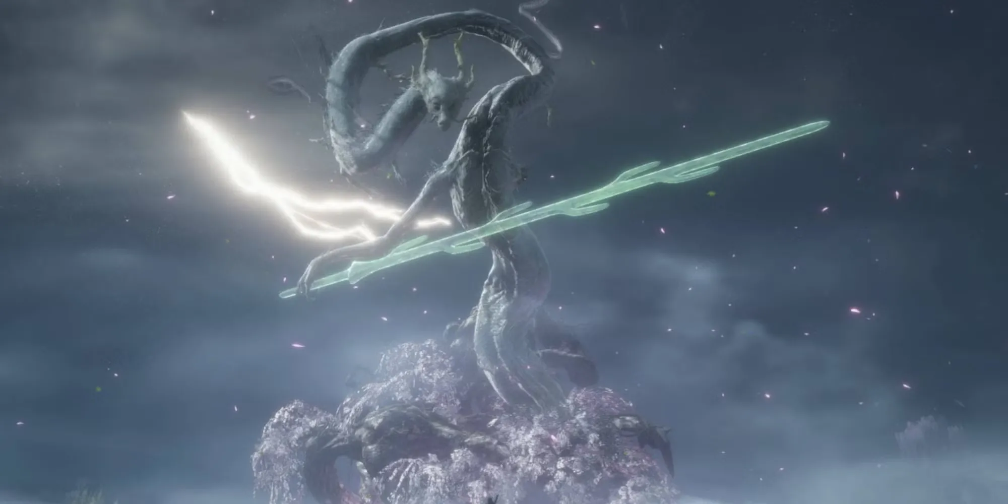 Divine Dragon hùng vĩ trong Sekiro, một trận đấu boss mãn nhãn tận dụng cơ chế phản đòn sấm sét.