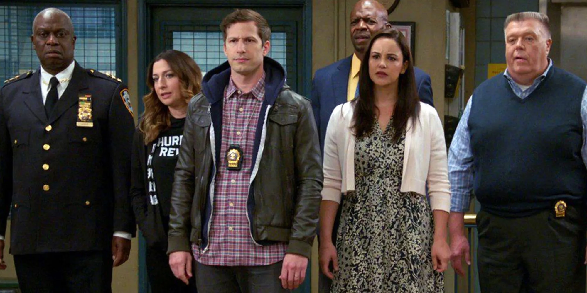 Đội ngũ cảnh sát trong bộ phim Brooklyn Nine-Nine đang tụ họp