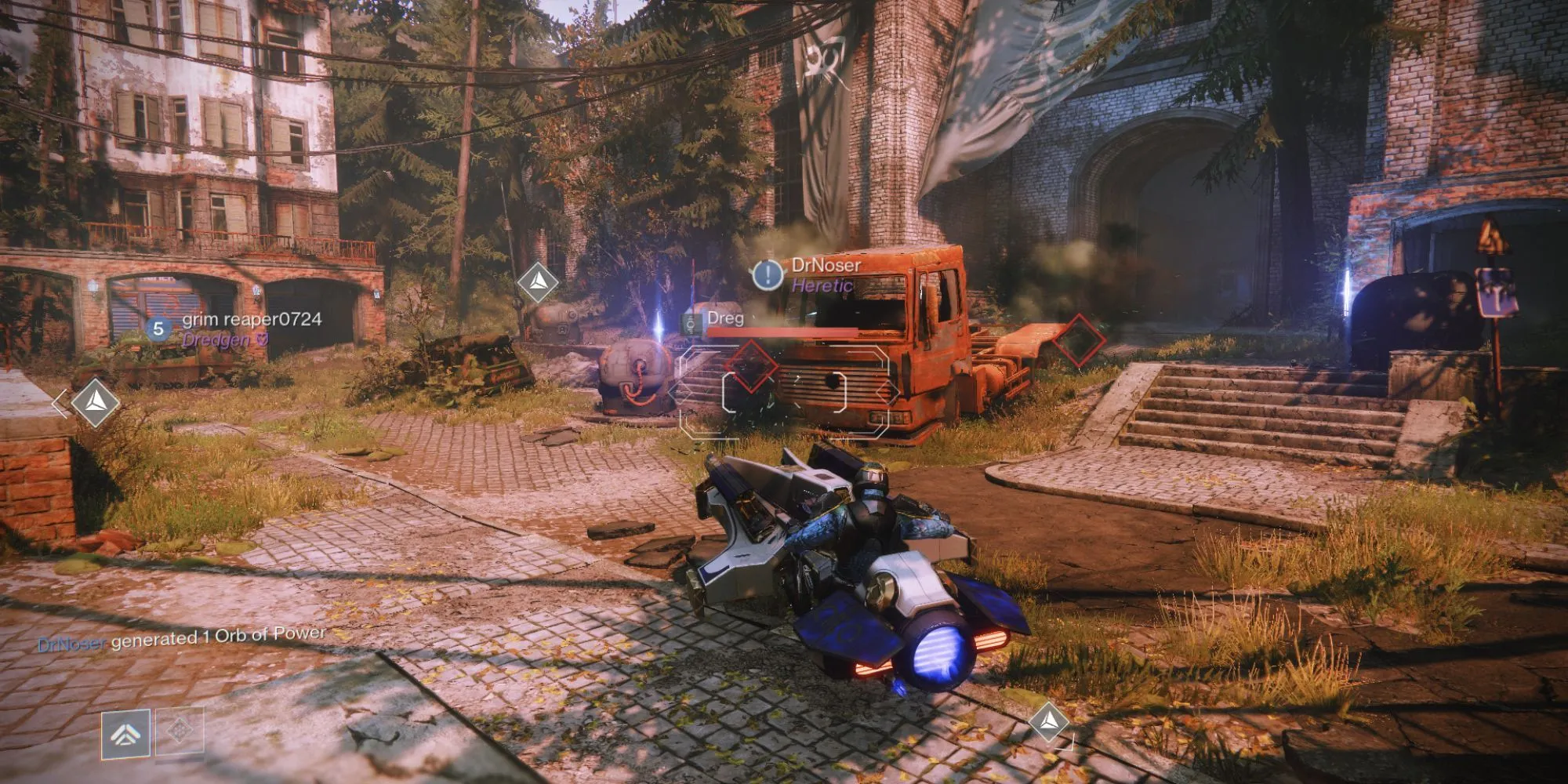 Gryphon đang khai hỏa vũ khí chính trong Destiny 2