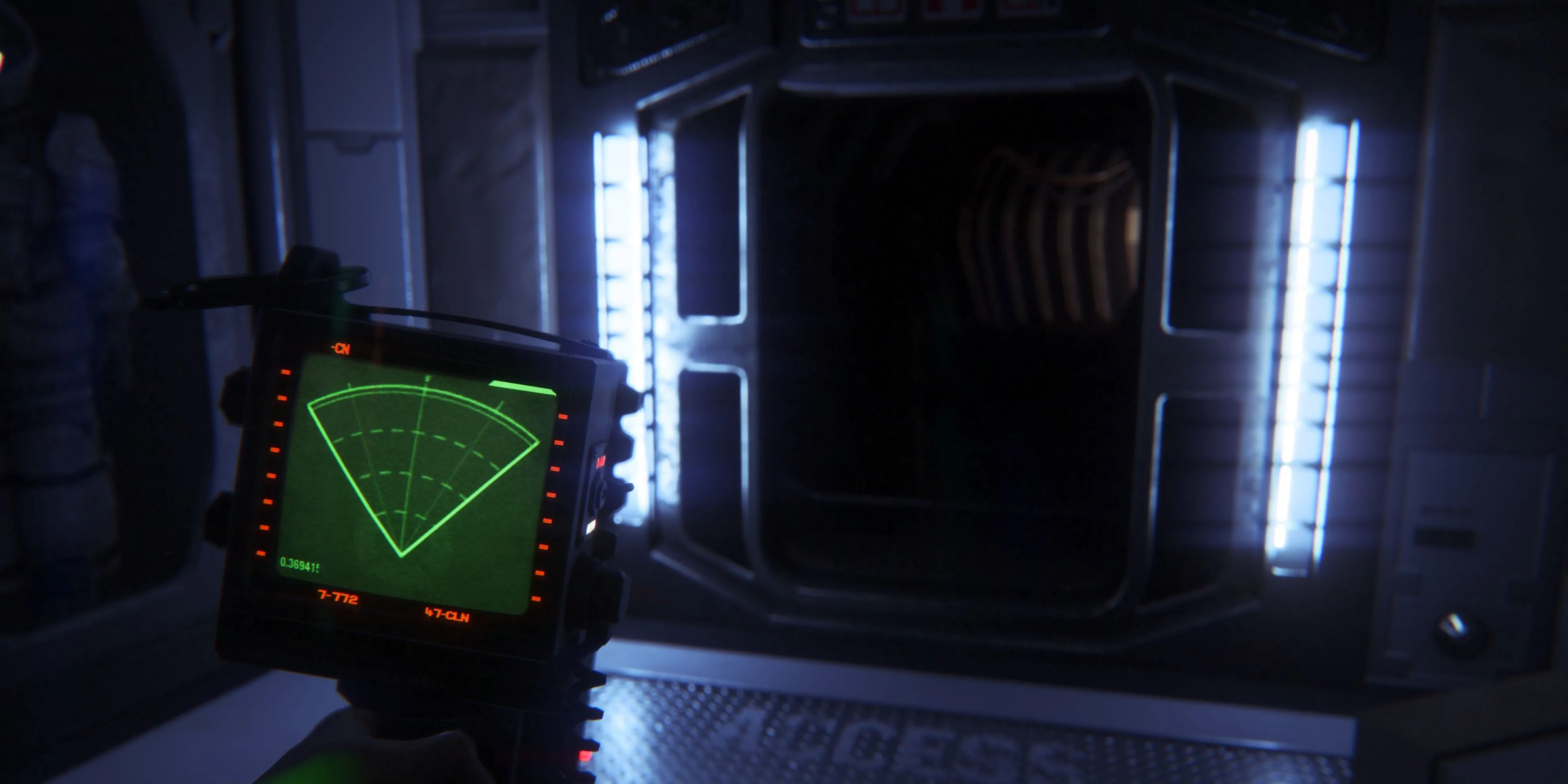 Nhân vật chính Amanda Ripley sử dụng thiết bị theo dõi chuyển động trong game kinh dị sinh tồn Alien Isolation