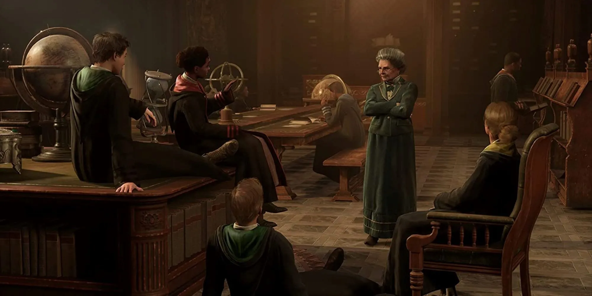 Nhóm học sinh Hogwarts Legacy ngồi quanh thư viện lắng nghe thủ thư