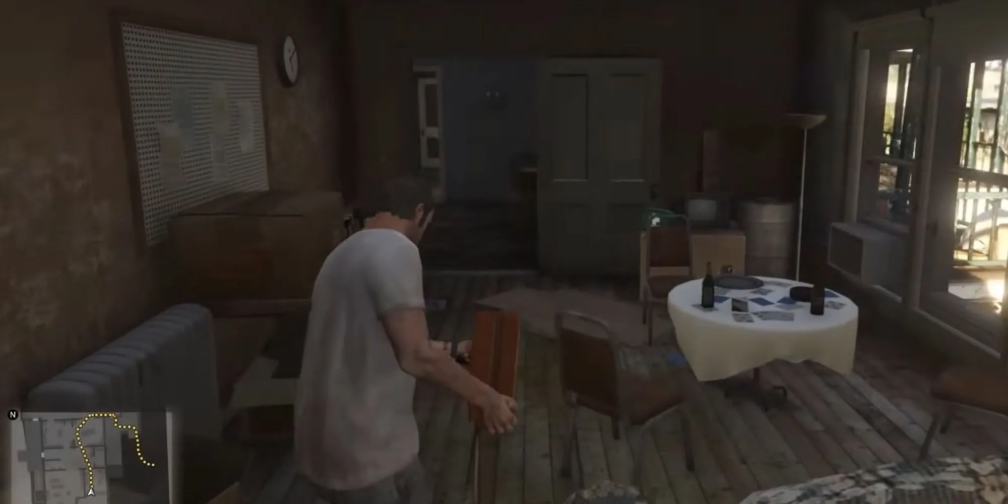 Trevor Philips trong một phi vụ tại Crystal Maze của GTA 5