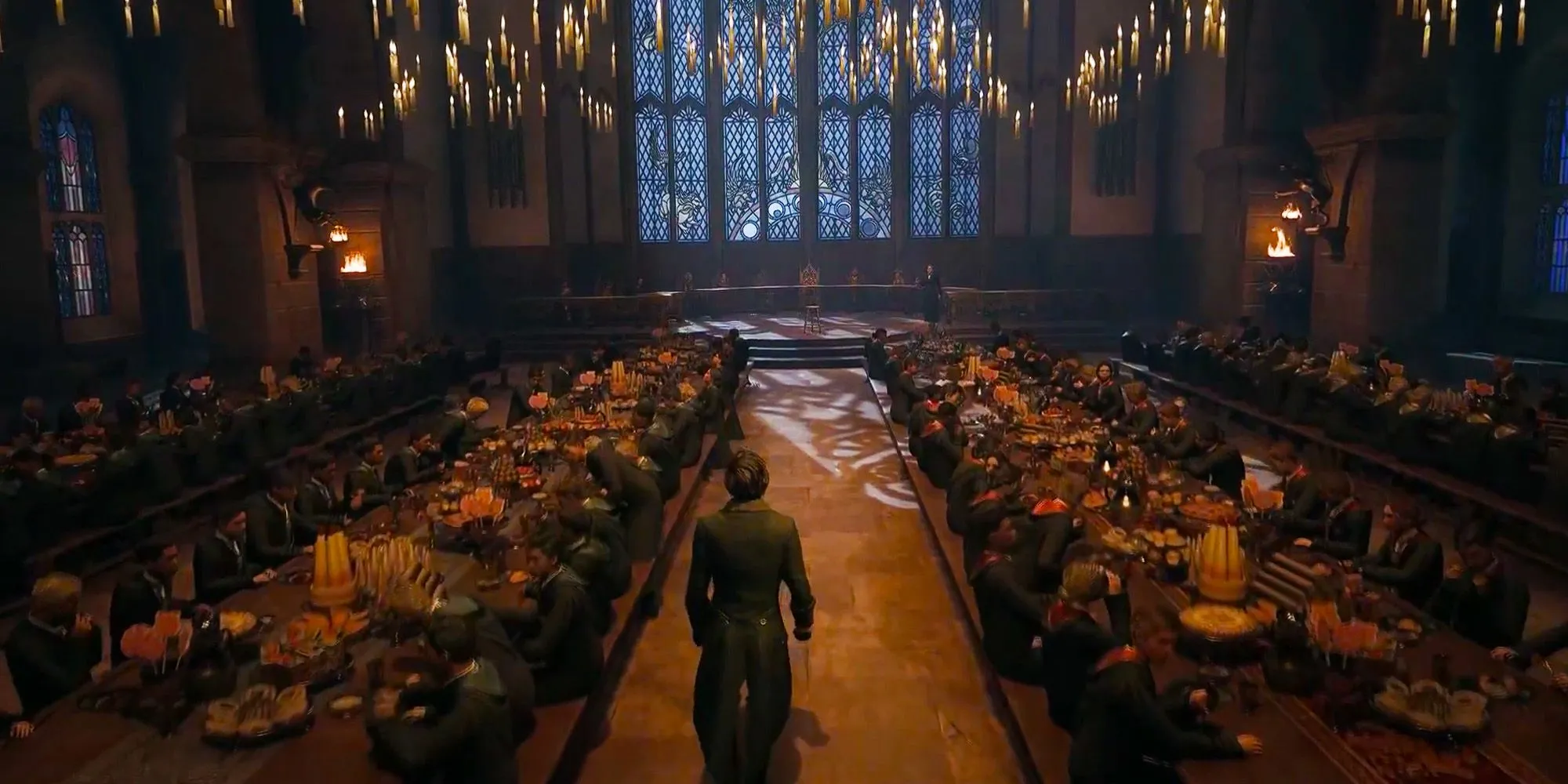Đại Sảnh Đường lộng lẫy trong thế giới phép thuật của Hogwarts Legacy.