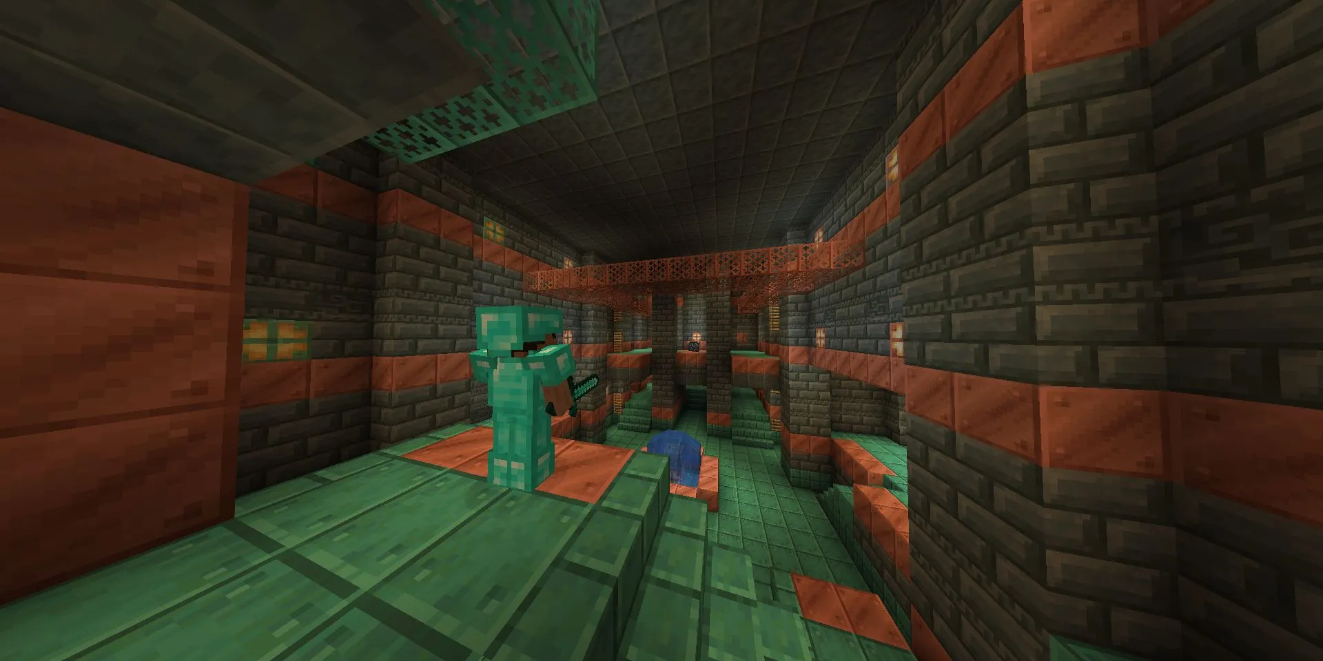 Hình ảnh Steve trong Minecraft, mặc giáp kim cương đầy đủ, đứng trong Trial Chamber